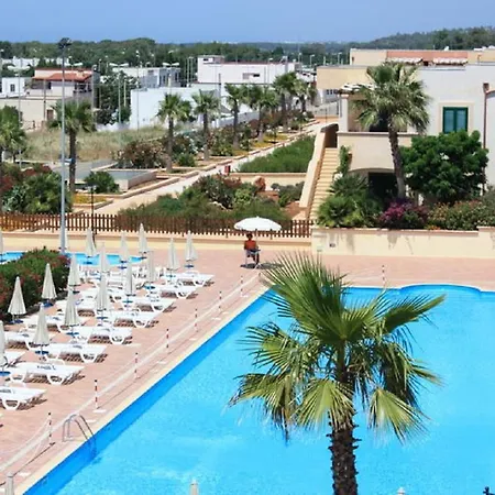 Lido Sunny Apartments Hotel *